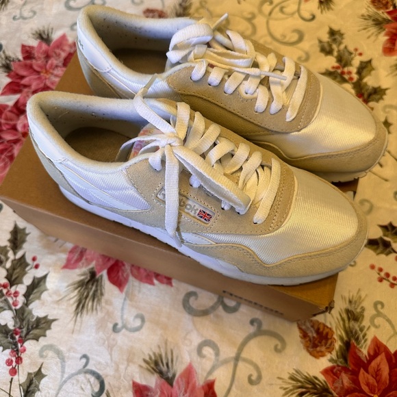 Reebok Classic Tennis Shoes - Picture 2 of 16